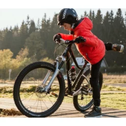 Barncykel Woom Original 4 Lila 20" 21 Barncykel Woom Original 4 Lila 20" -Cyklar affär 16to9 woom autumn mood 2021 02 kopia