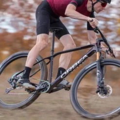 Mtb Orbea Alma H10-eagle Turkos -Cyklar affär ALMA20shooting action5820 20Small 1