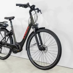 Elcykel Trek Verve+ 2 Lowstep 400wh Dam Svart -Cyklar affär G 768682682227 2