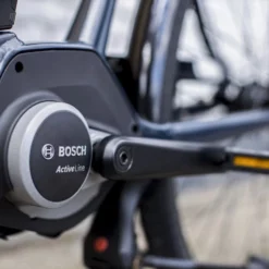 Elcykel Trek District+ 2 7-växlar 400Wh Grå -Cyklar affär hdfihgsduyasiudgfukasgflidua