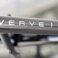 Hybridcykel Trek Verve 1 Equipped Lowstep Svart -Cyklar affär verve1equippedlowstep 21 33541 a alt1