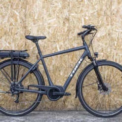 Elcykel Trek Verve+ 1 300 Wh Svart -Cyklar affär verveplus1 20 29110 a alt1